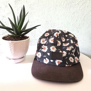 VANS women’s willa daisy cap
